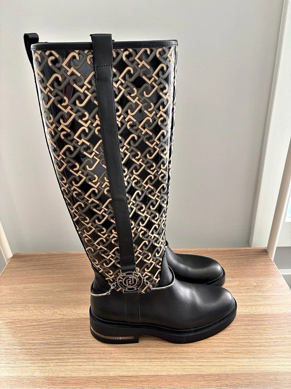 Liu Jo Monogram Leather Tall Riding Boots NWOT Size US 6 / Size EU 15036